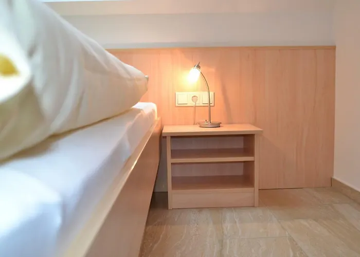 Beim Kahnfaehrmann Schlepzig